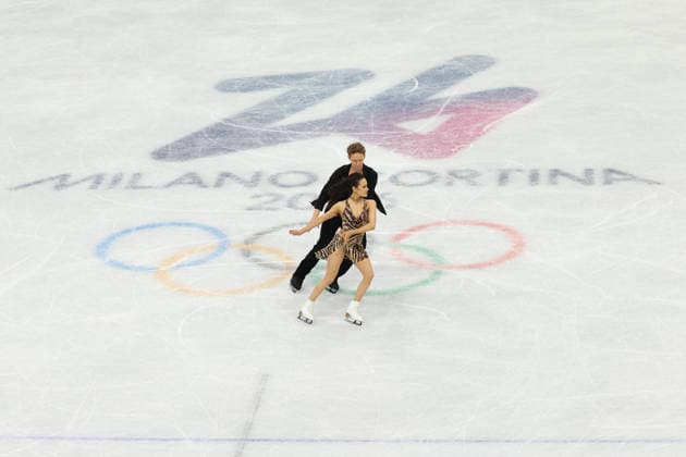 February 9, 2026, Milan, Lombardy, Italy: MADISON CHOCK and EVAN BATES of USA in the Ice Dance Rhythm Dance of the Figure skating, Eiskunstlauf Team Event at the Milano Cortina 2026 Winter Olympic Games, Olympische Spiele, Olympia, OS Olympics 2026: Milano Cortina: Figure Skating Ice Dance Rhythm Dance  - ZUMAc179 20260209_oly_c179_085 Copyright: xMickaelxChavetx