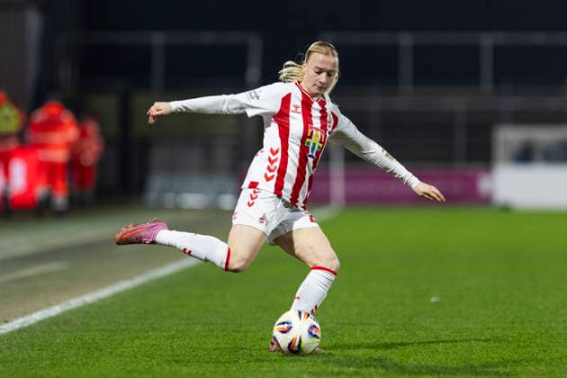 Google Pixel Frauen-Bundesliga: 1. FC Köln - SGS Essen; 09.02.2026 Anna Gerhardt (1. FC Köln, 21) am 17. Spieltag der Google Pixel Frauen-Bundesliga im Spiel des 1. FC Köln gegen die SGS Essen am 09.02.2026 im Franz-Kremer-Stadion in Köln. Copyright: xBEAUTIFULxSPORTS Meuselx