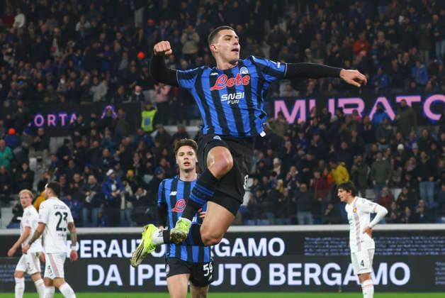 Atalanta BC V US Cremonese - Serie A Nikola Krstovic plays during the Serie A match between Atalanta BC and US Cremonese in Bergamo, Italy, on February 9, 2026, at New Balance Arena Bergamo Italy  Copyright: xMairoxCinquettix originalFilename:cinquetti-atalanta260209_npmu9.jpg