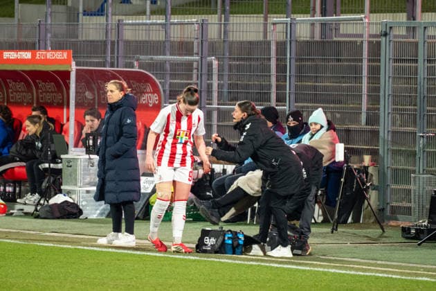 Deutschland: Google Pixel Frauen-Bundesliga 2025 26 1.FC Köln vs SGS Essen, 17. Spieltag - 09.02.2026 - Franz-Kremer-Stadion (NRW) Adriana Achcinska (1.FC Köln, 9) Copyright: xOrhanxHabashx