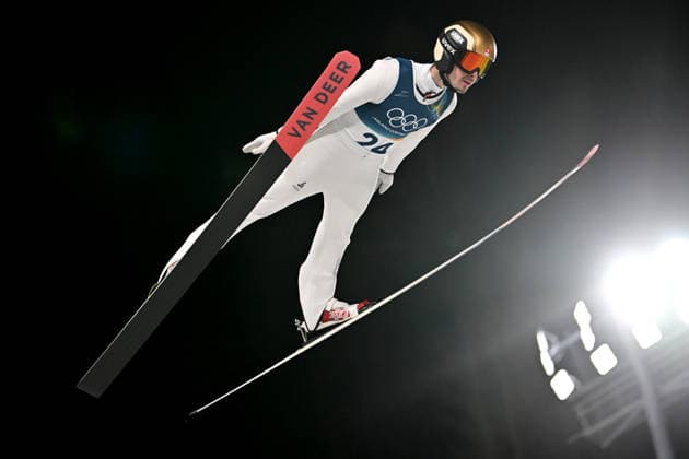 Predazzo, Italy, February 09th 2026. Sandro Hauswirth of Switzerland in action during the Ski jumping, Skispringen, Ski, nordisch Mens Normal Hill Individual competition of the Olympic Winter games, Winterspiele,Spiele, Summer games 2026 in Predazzo, Italy. (Photo by Igor Kupljenik Sports Press Photo)  Copyright: xIgorxKupljenikx xSPPx Sportspressphoto_SPR90597