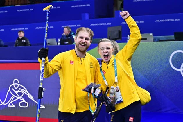 CORTINA, ITALY 20260209 Sweden s Isabella Wrana and Rasmus Wrana in the semi-final of mixed curling against Great Britain in Cortina. *** The image is included in the SPORTS PACKAGE. For others PAYMENT IMAGE ** CORTINA ITALY x10030x *** CORTINA, ITALY 20260209 Swedens Isabella Wrana and Rasmus Wrana in the semi final of mixed curling against Great Britain in Cortina The image is included in the SPORTS PACKAGE For others PAYMENT IMAGE CORTINA ITALY x10030x  Copyright: xJonasxEkströmer TTx OLYMPICS 2026 MIXED CURLING SEMI-FINALS
