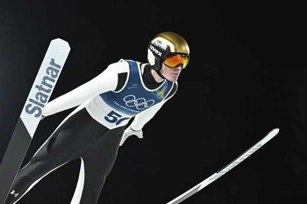 Domen Prevc of Slovenia during the men s Ski jumping, Skispringen, Ski, nordisch normal hill event at the Predazzo Skijump Stadium at the Milano Cortina Winter Olympics on February 9, 2026. - RONI REKOMAA Predazzo Italy KVIEdjLWsdQ  Copyright: xRonixRekomaax KVIEdjLWsdQ