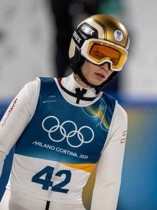 OLYMPICS - Winter Olympic Games, Olympische Spiele, Olympia, OS Milano Cortina 2026 VAL DI FIEMME,ITALY,09.FEB.26 - OLYMPICS, Ski jumping, Skispringen, Ski, nordisch - Winter Olympic Games Milano Cortina 2026, normal hill, men, individual. Image shows the disappointment of Stephan Embacher (AUT).  GEPAxpictures xOliverxLerch