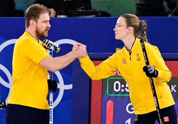 CORTINA, ITALY 20260209 Sweden s Isabella Wrana and Rasmus Wrana in the semi-final of mixed curling against Great Britain in Cortina. *** The image is included in the SPORTS PACKAGE. For others PAYMENT IMAGE ** CORTINA ITALY x10030x *** CORTINA, ITALY 20260209 Swedens Isabella Wrana and Rasmus Wrana in the semi final of mixed curling against Great Britain in Cortina The image is included in the SPORTS PACKAGE For others PAYMENT IMAGE CORTINA ITALY x10030x  Copyright: xJonasxEkströmer TTx OLYMPICS 2026 MIXED CURLING SEMI-FINALS