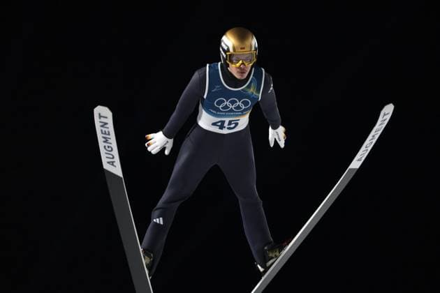 Philipp RAIMUND (GER, SC Oberstdorf). Skispringen der Maener von der Normalschanze. Olympische Winterspiele 2026. 9.2.2026, in Predazzo Skijumping Stadium, Italien. Quelle Copyright Credit : Oryk HAIST *** Philipp RAIMUND GER, SC Oberstdorf Ski jumping Maener from the normal hill Olympic Winter Games 2026 9 2 2026, in Predazzo Skijumping Stadium, Italy Source Copyright Credit Oryk HAIST xOLY-SSP-SJP02x