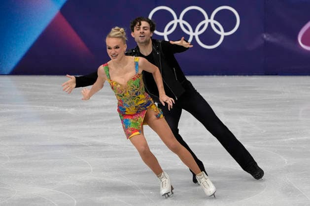 Phebe Bekker and James Hernandez of Great Britain during the Ice Dance Rhythm Dance Individual Event at the Milano Figure skating, Eiskunstlauf Arena in Milan, Italy on Monday, February 9, 2026.  OLY20260209104 RichardxEllis