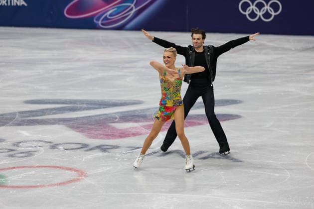 Winter Olympics - Figure skating, Eiskunstlauf Team Event Ice Dance-Rhythm Dance - Milan Phebe Bekker and James Hernandez of Team Great Britain compete in the figure skating team event ice dance-rhythm dance during the Milano Cortina 2026 Winter Olympic Games, Olympische Spiele, Olympia, OS at Milano Ice Skating Arena in Milan on February 9, 2026. Photo by Alexis Jumeau ABACAPRESS.COM Milan Italy  Copyright: xJMP ABACAx