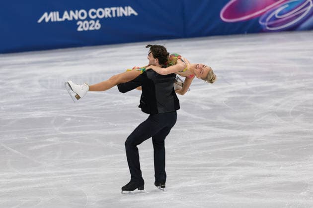 Winter Olympics - Figure skating, Eiskunstlauf Team Event Ice Dance-Rhythm Dance - Milan Phebe Bekker and James Hernandez of Team Great Britain compete in the figure skating team event ice dance-rhythm dance during the Milano Cortina 2026 Winter Olympic Games, Olympische Spiele, Olympia, OS at Milano Ice Skating Arena in Milan on February 9, 2026. Photo by Alexis Jumeau ABACAPRESS.COM Milan Italy  Copyright: xJMP ABACAx