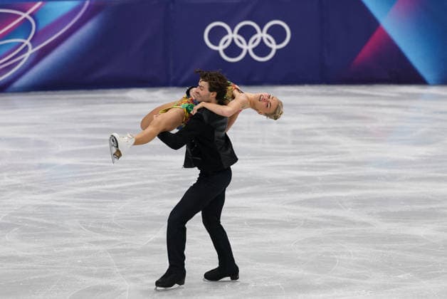 Winter Olympics - Figure skating, Eiskunstlauf Team Event Ice Dance-Rhythm Dance - Milan Phebe Bekker and James Hernandez of Team Great Britain compete in the figure skating team event ice dance-rhythm dance during the Milano Cortina 2026 Winter Olympic Games, Olympische Spiele, Olympia, OS at Milano Ice Skating Arena in Milan on February 9, 2026. Photo by Alexis Jumeau ABACAPRESS.COM Milan Italy  Copyright: xJMP ABACAx