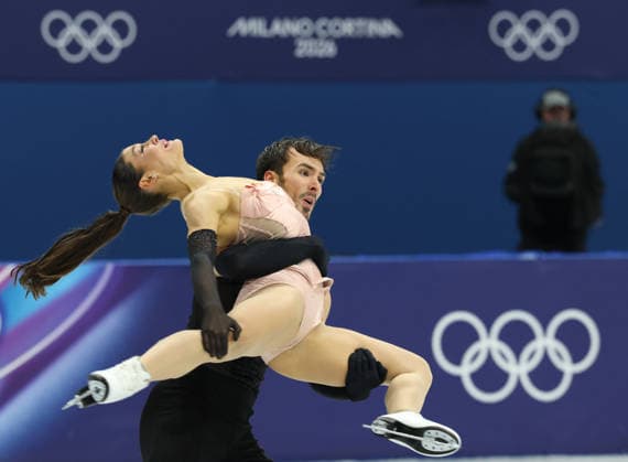 February 9, 2026, Milan, Lombardy, Italy: LAURENCE FOURNIER BEAUDRY and GUILLAUME CIZERON of France perform their Ice Dance Rhythm Dance of the Figure skating, Eiskunstlauf Team Event at the Milano Cortina 2026 Winter Olympic Games, Olympische Spiele, Olympia, OS Milan Italy - ZUMAc179 20260209_oly_c179_101 Copyright: xMickaelxChavetx