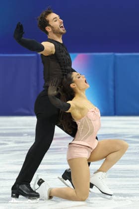 February 9, 2026, Milan, Lombardy, Italy: LAURENCE FOURNIER BEAUDRY and GUILLAUME CIZERON of France perform their Ice Dance Rhythm Dance of the Figure skating, Eiskunstlauf Team Event at the Milano Cortina 2026 Winter Olympic Games, Olympische Spiele, Olympia, OS Olympics 2026: Milano Cortina: Figure Skating Ice Dance Rhythm Dance  - ZUMAc179 20260209_oly_c179_105 Copyright: xMickaelxChavetx