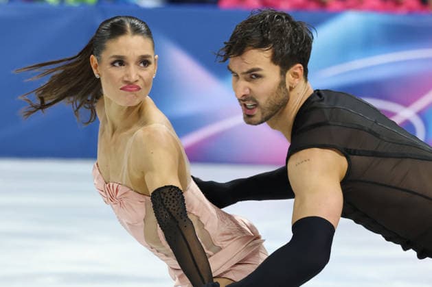 February 9, 2026, Milan, Lombardy, Italy: LAURENCE FOURNIER BEAUDRY and GUILLAUME CIZERON of France perform their Ice Dance Rhythm Dance of the Figure skating, Eiskunstlauf Team Event at the Milano Cortina 2026 Winter Olympic Games, Olympische Spiele, Olympia, OS Milan Italy - ZUMAc179 20260209_oly_c179_112 Copyright: xMickaelxChavetx