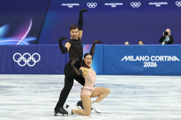 February 9, 2026, Milan, Lombardy, Italy: LAURENCE FOURNIER BEAUDRY and GUILLAUME CIZERON of France perform their Ice Dance Rhythm Dance of the Figure skating, Eiskunstlauf Team Event at the Milano Cortina 2026 Winter Olympic Games, Olympische Spiele, Olympia, OS Olympics 2026: Milano Cortina: Figure Skating Ice Dance Rhythm Dance  - ZUMAc179 20260209_oly_c179_107 Copyright: xMickaelxChavetx