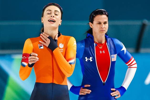 ITALY, MILAN - FEBRUARY 9, 2026: Femke Kok of the Netherlands (L) and Brittany Bowe of the USA compete in the women s Speed skating, Eisschnelllauf 1000m event at Milano Speed Skating Stadium during the 2026 Winter Olympic Games, Olympische Spiele, Olympia, OS Mikhail Tereshchenko TASS  88453092