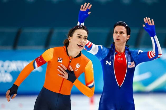 ITALY, MILAN - FEBRUARY 9, 2026: Femke Kok of the Netherlands (L) and Brittany Bowe of the USA compete in the women s Speed skating, Eisschnelllauf 1000m event at Milano Speed Skating Stadium during the 2026 Winter Olympic Games, Olympische Spiele, Olympia, OS Mikhail Tereshchenko TASS  88453095