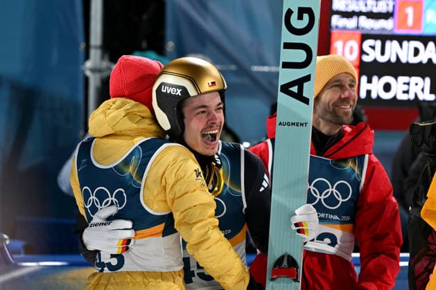 Predazzo, Italy, February 09th 2026. Philipp Raimund of Germany celebrate win during the Ski jumping, Skispringen, Ski, nordisch Mens Normal Hill Individual competition of the Olympic Winter games, Winterspiele,Spiele, Summer games 2026 in Predazzo, Italy. (Photo by Igor Kupljenik Sports Press Photo)  Copyright: xIgorxKupljenikx xSPPx Sportspressphoto_SPR90695