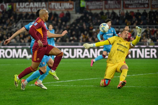 Romaâ??s Donyell Malen goal 1-0 during the Italian Football Championship League A Enilive 2025 2026 match between AS Roma vs Cagliari Calcio at the Olimpic Stadium in Rome on 09 February 2026.  Copyright: xFabrizioxCorradetti IPAxSportx xipa-agency.netx xx IPA_71194518 IPA_Agency_IPA71194518