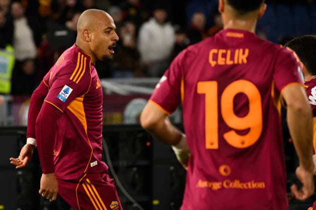 Donyell Malen of AS Roma celebrates after scoring the goal of 1-0 during the Serie A 2025 2026 football match between AS Roma and Cagliari Calcio at Stadio Olimpico in Rome (Italy), February 9, 2026. AndreaxStaccioli