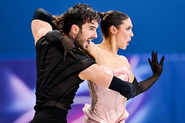 Laurence FOURNIER BEAUDRY & Guillaume CIZERON (FRA), during Ice Dance Rhythm Dance, at the Olympic Winter games, Winterspiele,Spiele, Summer games Milano Cortina 2026, at Milano Ice Skating Arena, on February 9, 2026 in Milan, Italy. Noxthirdxpartyxsales  aflo_319126955
