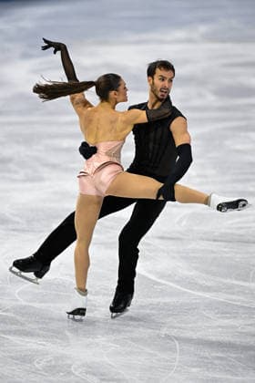 Winter Olympics - Laurence Fournier Beaudry and Guillaume Cizeron At Figure skating, Eiskunstlauf Team Event Ice Dance-Rhythm Dance Laurence Fournier Beaudry and Guillaume Cizeron of Team France compete in the figure skating team event ice dance-rhythm dance during the Milano Cortina 2026 Winter Olympic Games, Olympische Spiele, Olympia, OS at Milano Ice Skating Arena in Milan on February 9, 2026. Photo by JMP ABACAPRESS.COM Milan Italy  Copyright: xJMP ABACAx