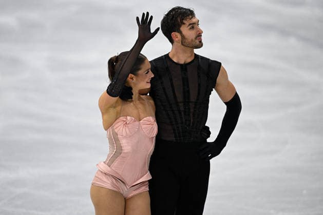Winter Olympics - Laurence Fournier Beaudry and Guillaume Cizeron At Figure skating, Eiskunstlauf Team Event Ice Dance-Rhythm Dance Laurence Fournier Beaudry and Guillaume Cizeron of Team France compete in the figure skating team event ice dance-rhythm dance during the Milano Cortina 2026 Winter Olympic Games, Olympische Spiele, Olympia, OS at Milano Ice Skating Arena in Milan on February 9, 2026. Photo by JMP ABACAPRESS.COM Milan Italy  Copyright: xJMP ABACAx