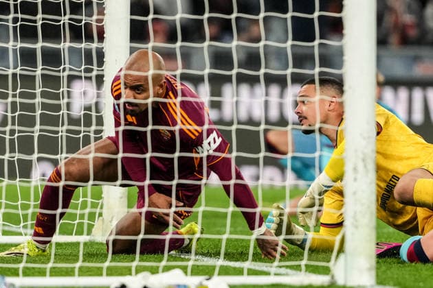 Donyell Malen of AS Roma scores the goal of 2-0 during the Serie A 2025 2026 football match between AS Roma and Cagliari Calcio at Stadio Olimpico in Rome (Italy), February 9, 2026. AntoniettaxBaldassarre