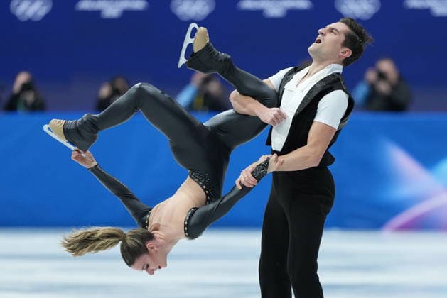 February 9, 2026, Milan, ITALY: Marie-Jade Lauriault and Romain Le Gac compete in the Figure skating, Eiskunstlauf Ice Dance Rhythm Dance event during the 2026 Milan Cortina Winter Olympics in Milan, Italy on Monday, February 9, 2026. Canada News - February 9, 2026  - ZUMAc35_ 20260209_zaf_c35_149 Copyright: xNathanxDenettex
