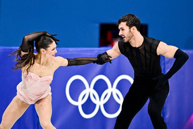 Laurence FOURNIER BEAUDRY & Guillaume CIZERON (FRA), during Ice Dance Rhythm Dance, at the Olympic Winter games, Winterspiele,Spiele, Summer games Milano Cortina 2026, at Milano Ice Skating Arena, on February 9, 2026 in Milan, Italy. Noxthirdxpartyxsales  aflo_319131121