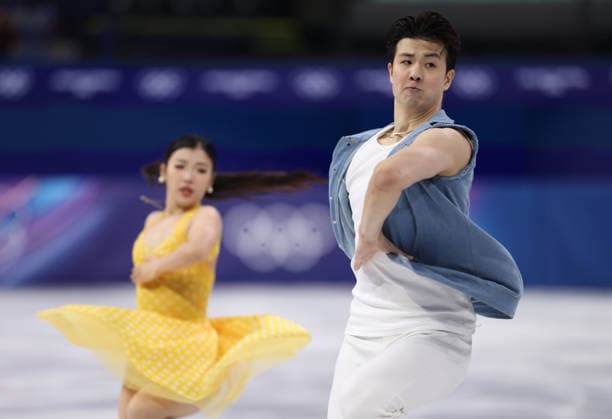 (260209) -- MILAN, Feb. 9, 2026 -- Wang Shiyue (L) Liu Xinyu of China compete during the rhythm dance of Figure skating, Eiskunstlauf ice dance competition at the Milan-Cortina 2026 Olympic Winter games, Winterspiele,Spiele, Summer games in Milan, Italy, Feb. 9, 2026. ) (MICO2026)ITALY-MILAN-OLYMPIC WINTER GAMES-FIGURE SKATING-ICE DANCE-RHYTHM DANCE ChenxYichen 