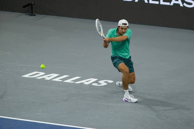 February 9, 2026, Frisco, Texas, USA: ZACHARY SVADJA (USA) uses a backhand during a menÃ¢â‚¬â ¢s singles match at 2026 Nexo Dallas Open at The Ford Center at The Star in Frisco, Texas. Fokina defeated Svadja 6:4, 7:6 Tennis 2026: Dallas Open: Fokina 6:4, 7:6 Svadja  - ZUMAh193 20260209_zsp_h193_070 Copyright: xDanielxMcGregor-Huyerx