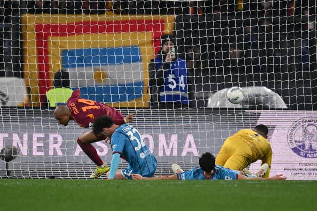 AS Roma v Cagliari Calcio - Serie A Donyell Malen of A.S. Roma scores a goal for 2-0 during the 24th day of the Serie A Championship between A.S. Roma and Cagliari Calcio at the Olympic Stadium in Rome, Italy, on February 9, 2026. Rome Italy Italy  Copyright: xDomenicoxCippitellix originalFilename:cippitelli-asromaca260209_np88s.jpg
