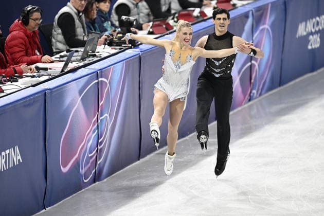 Winter Olympics - Figure skating, Eiskunstlauf Team Event Ice Dance-Rhythm Dance - Milan Piper Gilles and partner Paul Poirier of Team Canada compete in the figure skating team event ice dance-rhythm dance during the Milano Cortina 2026 Winter Olympic Games, Olympische Spiele, Olympia, OS at Milano Ice Skating Arena in Milan on February 9, 2026. Photo by JMP ABACAPRESS.COM Milan Italy  Copyright: xJMP ABACAx