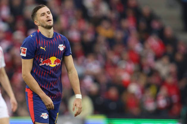 Christoph Baumgartner (RB Leipzig) ist enttaeuscht waehrend des Spiels der Bundesliga zwischen 1. FC Köln und RB Leipzig, RheinEnergieSTADION am 08. February 2026 in Köln, Deutschland. (Foto von Oliver Kaelke DeFodi Images) +++ Christoph Baumgartner (RB Leipzig) looks dejected during the Bundesliga match between 1. FC Köln and RB Leipzig at RheinEnergieSTADION on February 8, 2026 in Cologne, Germany. (Photo by Oliver Kaelke DeFodi Images) DFL regulations prohibit any use of photographs as image sequences and or quasi-video. (Photo by Oliver Kaelke DeFodi Images) - *** Christoph Baumgartner RB Leipzig is disappointed during the Bundesliga match between 1 FC Köln and RB Leipzig, RheinEnergieSTADION on February 08, 2026 in Cologne, Germany Photo by Oliver Kaelke DeFodi Images Christoph Baumgartner RB Leipzig looks dejected during the Bundesliga match between 1 FC Köln and RB Leipzig at RheinEnergieSTADION on February 8, 2026 in Cologne, Germany Photo by Oliver Kaelke DeFodi Images DFL regulations prohibit any use of photographs as image sequences and or quasi video Photo by Oliver Kaelke DeFodi Images