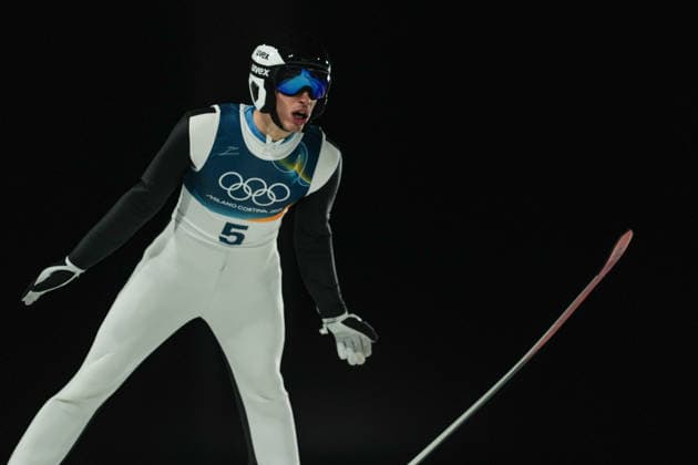 Milano Cortina 2026 Winter Olympics VAL DI FIEMME, ITALY - FEBRUARY 09: Daniel Andrei Cacina of Romania competes during the Men s Ski jumping, Skispringen, Ski, nordisch on day three of the Milano Cortina 2026 Winter Olympic Games, Olympische Spiele, Olympia, OS at Predazzo Ski Jumping Stadium in Val di Fiemme, Italy on February 09, 2026. Cemal Yurttas Anadolu Val di Fiemme Italy. Editorial use only. Please get in touch for any other usage.  Copyright: x2026xAnadoluxCemalxYurttasx