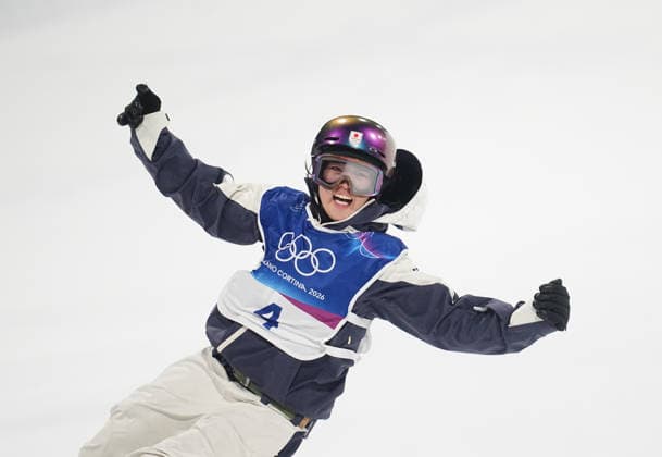 Momo Suzuki (Japan) competes during the Women s Big Air Snowboard competition on Day 3 of the Milano Cortina 2026 Winter Olympic Games, Olympische Spiele, Olympia, OS at Livigno Snow Park on February 9, 2026 in Livigno, Italy. Thor Wegner DeFodi Images (Photo by DeFodi Images) - *** Momo Suzuki Japan competes during the Women s Big Air Snowboard competition on Day 3 of the Milano Cortina 2026 Winter Olympic games at Livigno Snow Park on February 9, 2026 in Livigno, Italy Thor Wegner DeFodi Images Photo by DeFodi Images