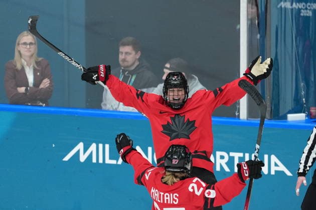 February 9, 2026, Milan, ITALY: CanadaöÄÃ s Laura Stacey (7) celebrates her goal against Czechia with CanadaöÄÃ s Emma Maltais (27) during the first period of a preliminary round women s hockey game at the Milan Cortina Winter Olympics, in Milan, on Monday, February 9, 2026. Canada News - February 9, 2026  - ZUMAc35_ 20260209_zaf_c35_216 Copyright: xDarrylxDyckx
