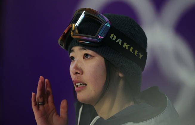 Momo Suzuki (Japan) competes during the Women s Big Air Snowboard competition on Day 3 of the Milano Cortina 2026 Winter Olympic Games, Olympische Spiele, Olympia, OS at Livigno Snow Park on February 9, 2026 in Livigno, Italy. Thor Wegner DeFodi Images (Photo by DeFodi Images) - *** Momo Suzuki Japan competes during the Women s Big Air Snowboard competition on Day 3 of the Milano Cortina 2026 Winter Olympic games at Livigno Snow Park on February 9, 2026 in Livigno, Italy Thor Wegner DeFodi Images Photo by DeFodi Images