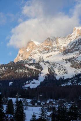 OLYMPICS - Winter Olympic Games, Olympische Spiele, Olympia, OS Milano Cortina 2026 CORTINA D AMPEZZO,ITALY,10.FEB.26 - OLYMPICS, ALPINE SKIING - Winter Olympic Games Milano Cortina 2026, team combined, downhill, women. Image shows a view on the mountains.  GEPAxpictures xMaticxKlansek