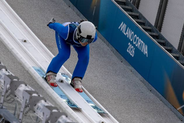 OLYMPICS - Winter Olympic Games, Olympische Spiele, Olympia, OS Milano Cortina 2026 VAL DI FIEMME,ITALY,10.FEB.26 - OLYMPICS, NORDIC SKIING, NORDIC COMBINED, Ski jumping, Skispringen, Ski, nordisch - Winter Olympic Games Milano Cortina 2026, normal hill, training . Image shows a forejumper.  GEPAxpictures xOliverxLerch
