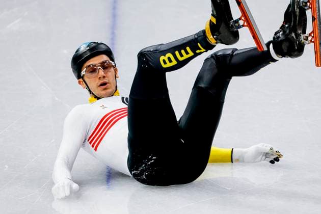 crash Stijn Desmet of Belgium Men s 1000m, Milano Cortina 2026 Winter Olympics: Day 4, Short Track Speed skating, Eisschnelllauf - Milano Cortina 2026 Winter Olympics: Day 4, Milano Speed Skating Stadium, February 10, 2026, Milan, Italy.