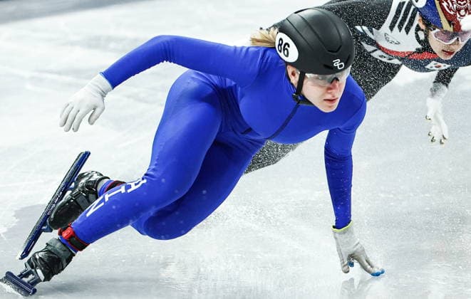 ITALY, MILAN - FEBRUARY 10, 2026: AIN athlet Alyona Krylova (L) from Russia competes in the women s short track Speed skating, Eisschnelllauf 500 metres heat during the 2026 Winter Olympic Games, Olympische Spiele, Olympia, OS at the Milano Ice Skating Arena. Mikhail Tereshchenko TASS  88473944