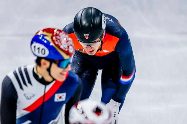 Teun Boer of the Netherlands looks on after Men s 1000m, Milano Cortina 2026 Winter Olympics: Day 4, Short Track Speed skating, Eisschnelllauf - Milano Cortina 2026 Winter Olympics: Day 4, Milano Speed Skating Stadium, February 10, 2026, Milan, Italy.