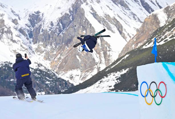 LIVIGNO, ITALY 20260210 Sweden s Jesper Tjäder practices before the men s slopestyle final in Livigno. *** The image is included in the SPORTS PACKAGE. For others PAYMENT IMAGE *** BORMIO ITALY x10080x  Copyright: xFredrikxSandberg TTx 2026 OLYMPICS SLOPESTYLE FINAL