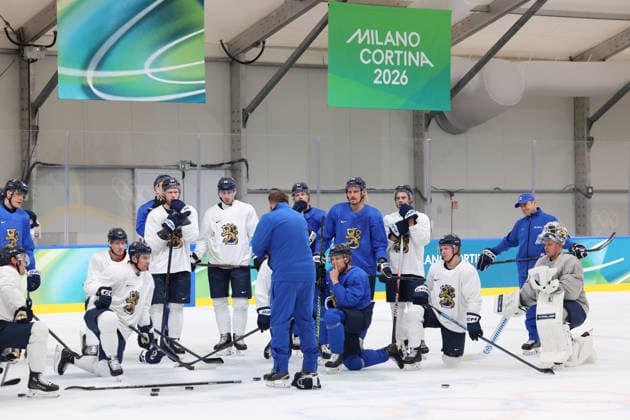 February 10, 2026, Milan, Lombardy, Italy: Coach PENNANEN Antti of Team Finland during menÃ¢â‚¬â ¢s Ice hockey, Eishockey practice during the Milano Cortina 2026 Olympic Winter games, Winterspiele,Spiele, Summer games at Milano Santagiulia Ice Hockey Arena. Olympics 2026: Milano Cortina: Ice Hockey  - ZUMAm117 20260210_oly_m117_010 Copyright: xDavidxMcIntyrex