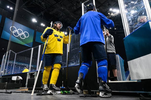 260210 Mika Zibanejad of Sweden ahead of an Ice hockey, Eishockey practice session during day 4 of the 2026 Winter Olympics on February 10, 2026 in Milan. Photo: Carl Sandin BILDBYRAN kod CS CS0866 ishockey ice hockey Olympic Games, Olympische Spiele, Olympia, OS olympics winter olympics os ol olympiska spel vinter-os olympiske leker milano cortina 2026 milan cortina 2026 milano cortina 2026 olympic games milano cortina 2026 winter olympic games milano cortina-os milano cortina-ol vinter-ol 4 bbeng sverige sweden *** 260210 Mika Zibanejad of Sweden ahead of an ice hockey practice session during day 4 of the 2026 Winter Olympics on February 10, 2026 in Milan Photo Carl Sandin BILDBYRAN code CS CS0866 ice hockey olympic games olympics winter olympics os ol olympiska spel vinter os olympiske leker milano cortina 2026 milan cortina 2026 milano cortina 2026 olympic games milano cortina 2026 winter olympic games milano cortina os milano cortina ol vinter ol 4 bbeng sverige sweden  Copyright: CARLxSANDIN BB260210CS004