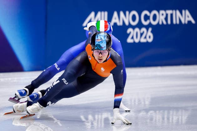 2026-02-10 Short Track Speed skating, Eisschnelllauf - Milano Cortina 2026 Winter Olympics - Day 4 MILAN, ITALY - FEBRUARY 10: Melle van t Wout of the Netherlands competing in the Mixed Team Relay during Day 4 of Short Track Speed Skating - Milano Cortina 2026 Winter Olympics at Milano Ice Skating Arena on February 10, 2026 in Milan, Italy. (Photo by Joris Verwijst BSR Agency) Milan Italy Content not available for redistribution in The Netherlands directly or indirectly through any third parties. Copyright: xBSRxAgencyx