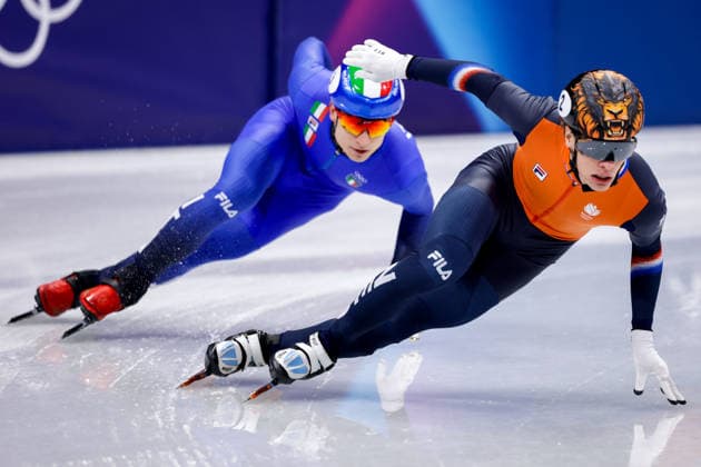2026-02-10 Short Track Speed skating, Eisschnelllauf - Milano Cortina 2026 Winter Olympics - Day 4 MILAN, ITALY - FEBRUARY 10: Jens van t Wout of the Netherlands competing in the Mixed Team Relay during Day 4 of Short Track Speed Skating - Milano Cortina 2026 Winter Olympics at Milano Ice Skating Arena on February 10, 2026 in Milan, Italy. (Photo by Joris Verwijst BSR Agency) Milan Italy Content not available for redistribution in The Netherlands directly or indirectly through any third parties. Copyright: xBSRxAgencyx