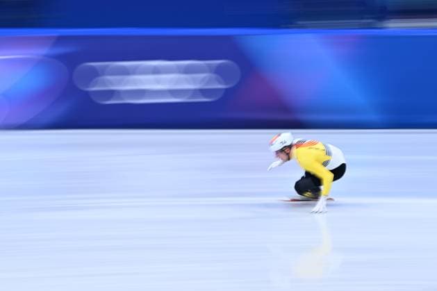 Belgian shorttrack skater Ward Petre pictured in action during the quarterfinals of the Mixed Team Relay of the Short Track Speed skating, Eisschnelllauf competition at the Milano Cortina 2026 Olympic Winter games, Winterspiele,Spiele, Summer games on Tuesday 10 February 2026 in Milan, Italy. The XXV Winter Olympics take place from 6 to 22 February 2026 in Italy. JASPERxJACOBS  x162365458x