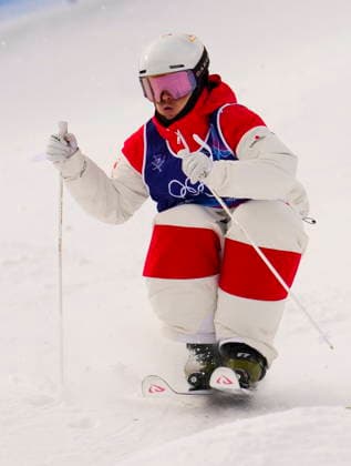 February 10, 2026, Livigno, Italy: Canada s Mikael Kingsbury from Deux-Montagnes, Que., competes in the men s moguls qualification at the Milano Cortina 2026 Winter Olympic Games, Olympische Spiele, Olympia, OS in Livigno, Italy on Tuesday, Feb. 10, 2026. Canada News - February 10, 2026  - ZUMAc35_ 20260210_zaf_c35_024 Copyright: xSeanxKilpatrickx